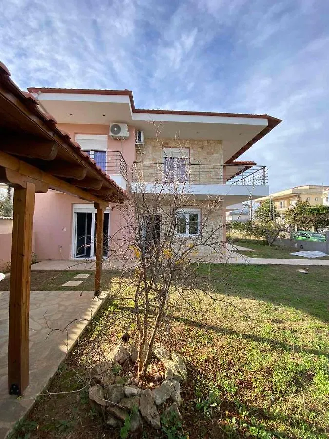 Villa Nikos Paralia Dionysiou