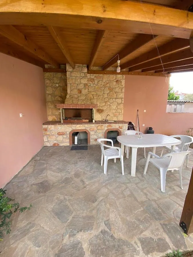 Villa Nikos Paralia Dionysiou 0*,