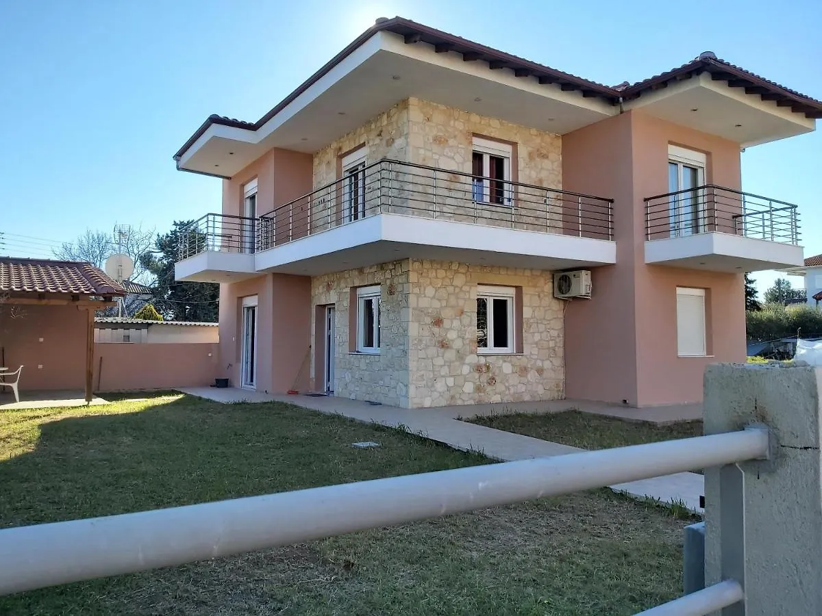 Villa Nikos Paralia Dionysiou
